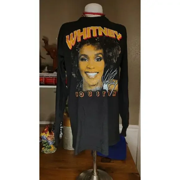 NWOT Women’s Licensed Whitney Houston Long Sleeve T Shirt Sz S/M Rare Class0 - Picture 1 of 5
